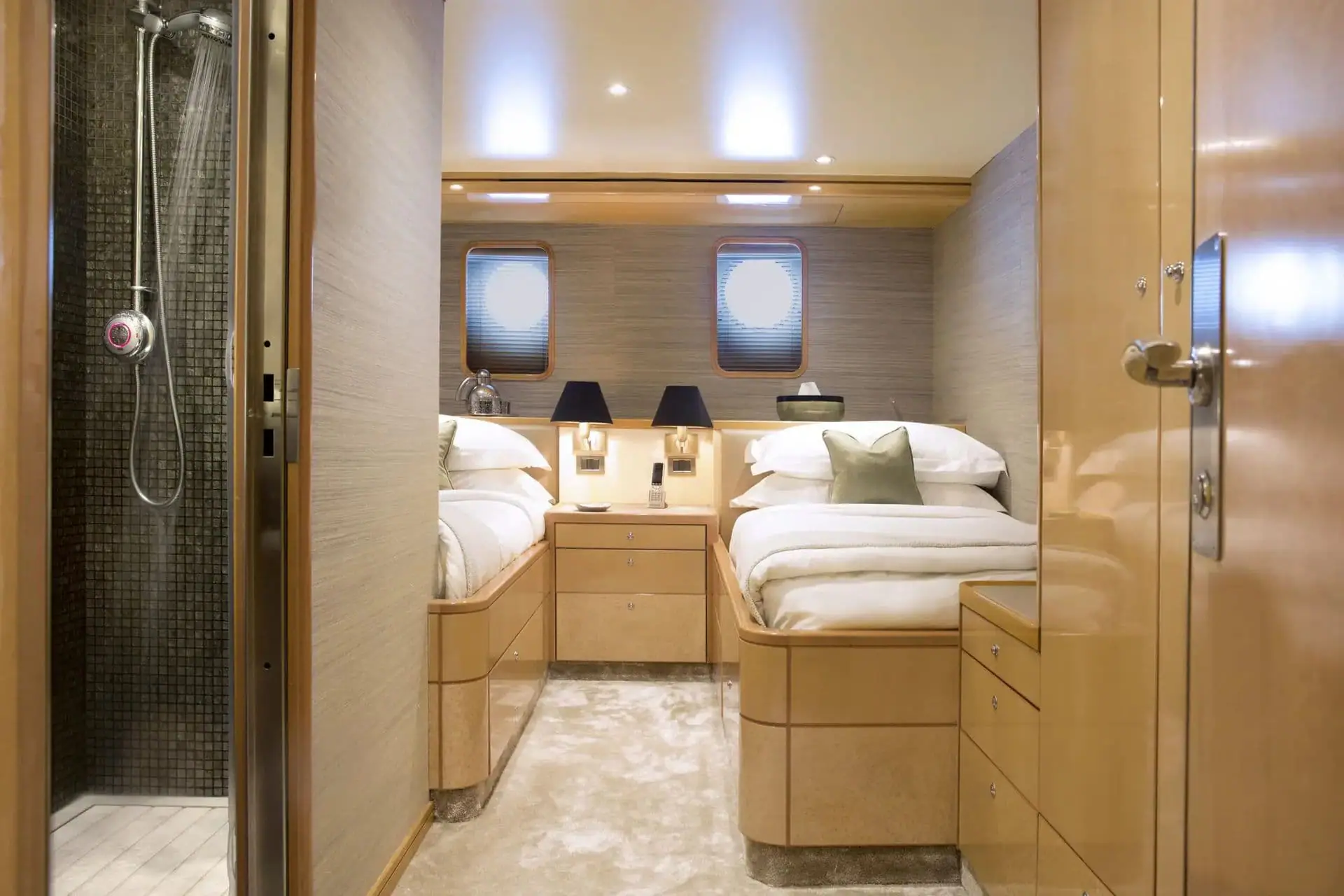 suite-102-cat-iii-01-1920-x-1280