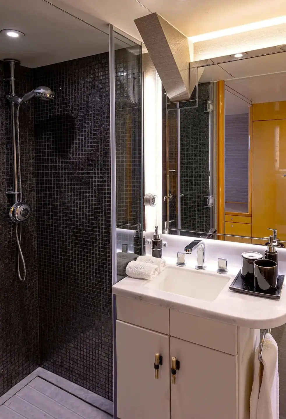 suite-103-cat-iii-02-1080-x-1584