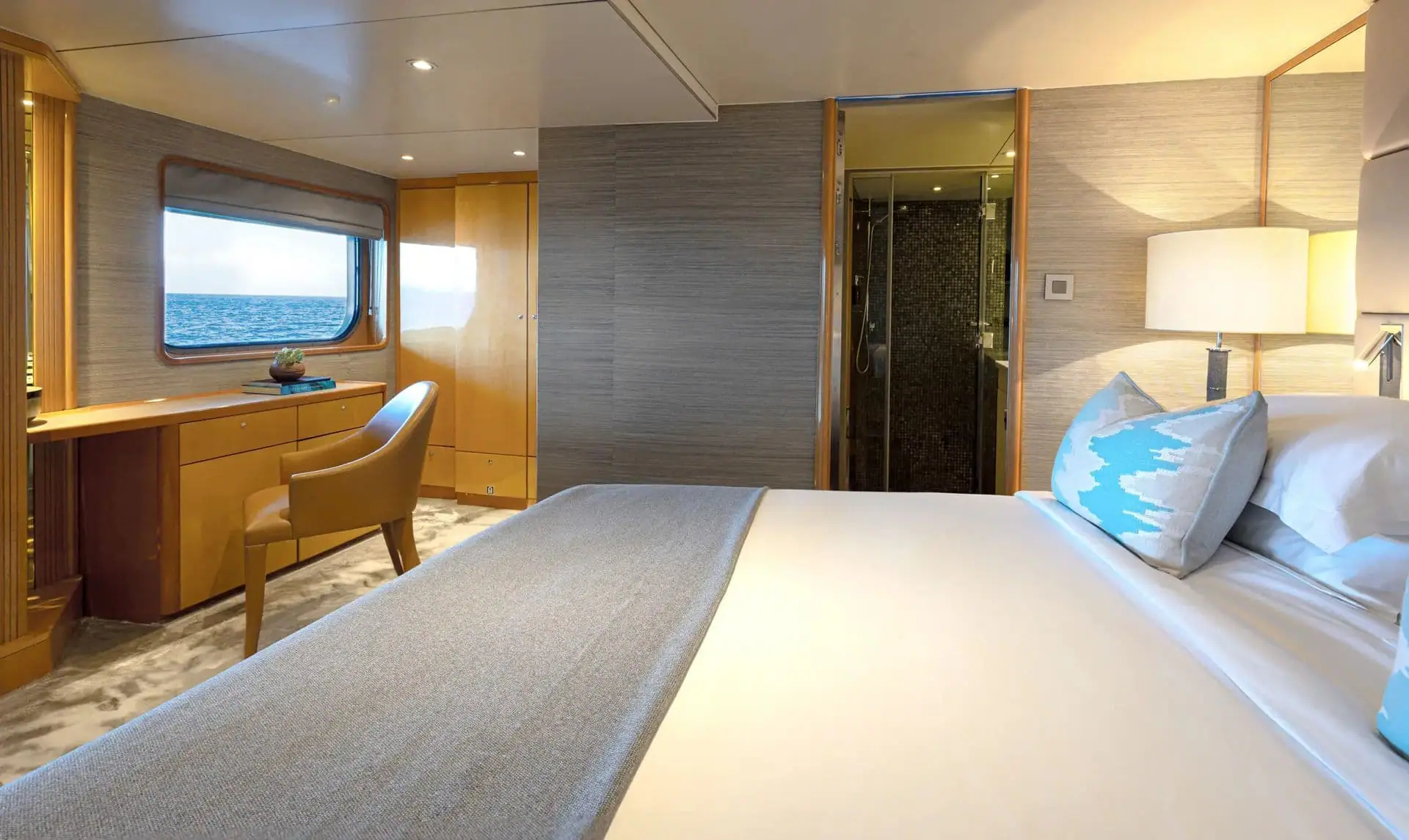 suite-301-cat-ii-01-1920-x-1145