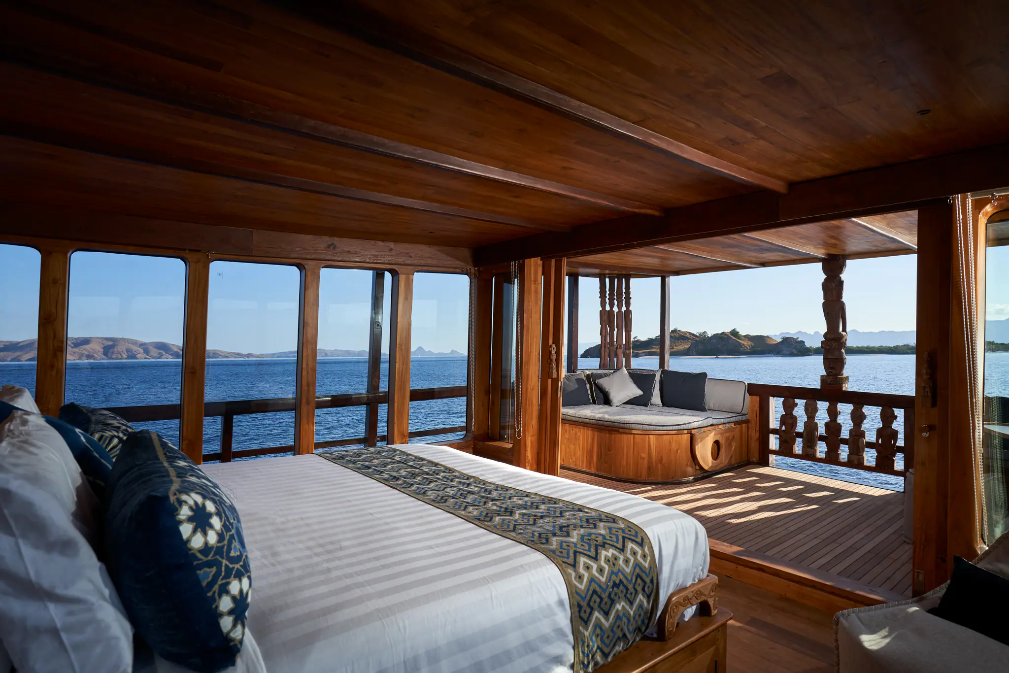 Master Suite of The Oracle Yacht | The Yacht Club Indonesia