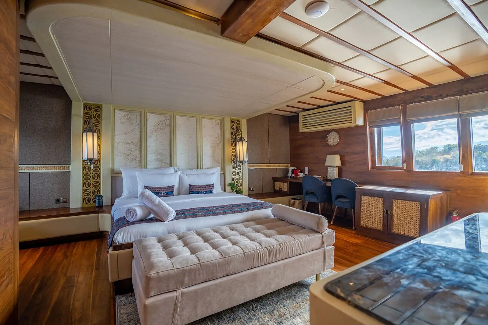 tmo-20-20-vip-20-suite-2002-1600-x-1067