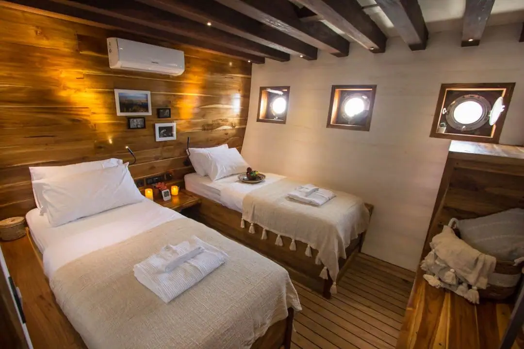 twin-20-cabin-1080-x-720