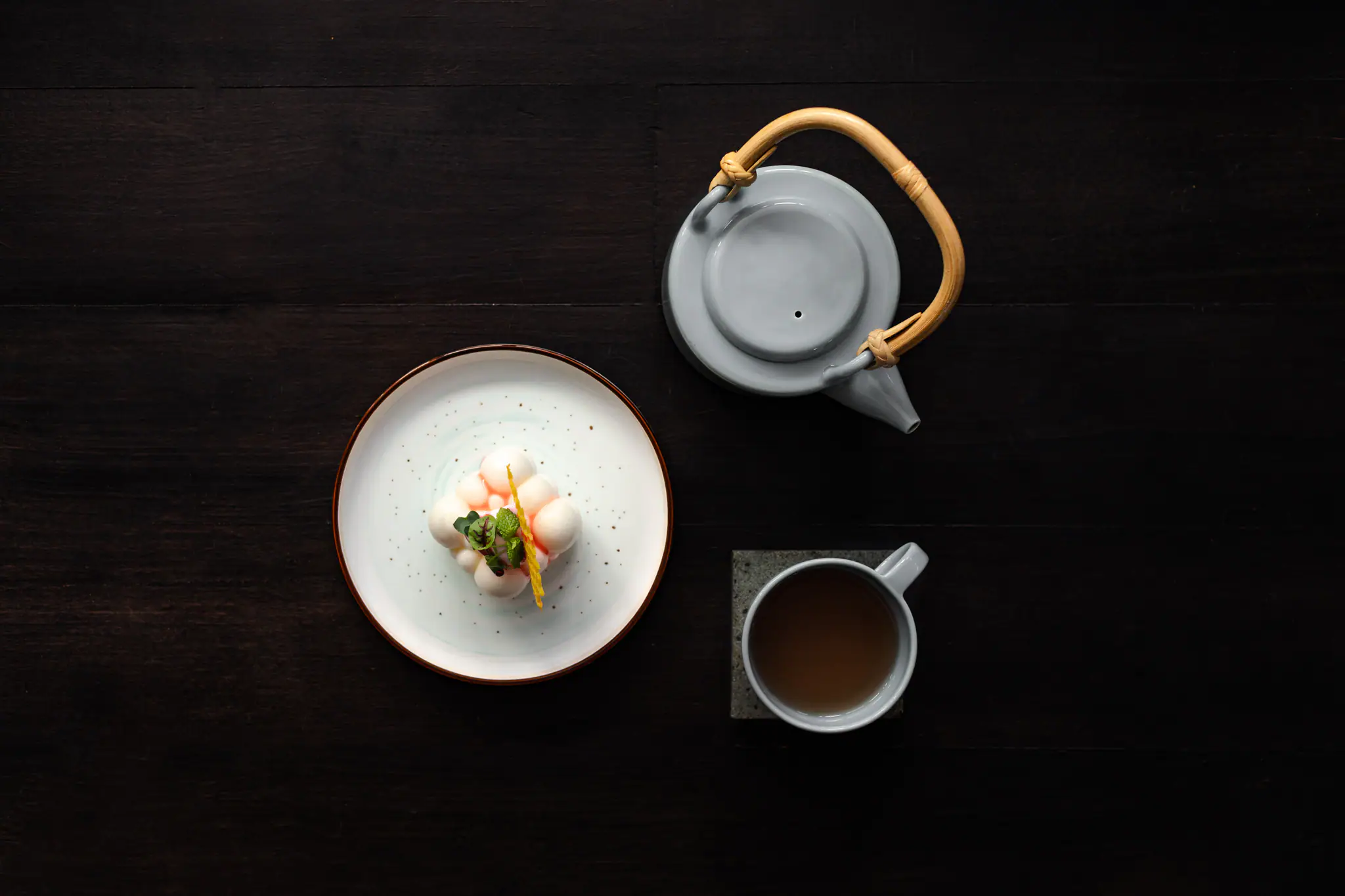 Vela Luxury Phinisi Yacht | Fine dining culinary presentation