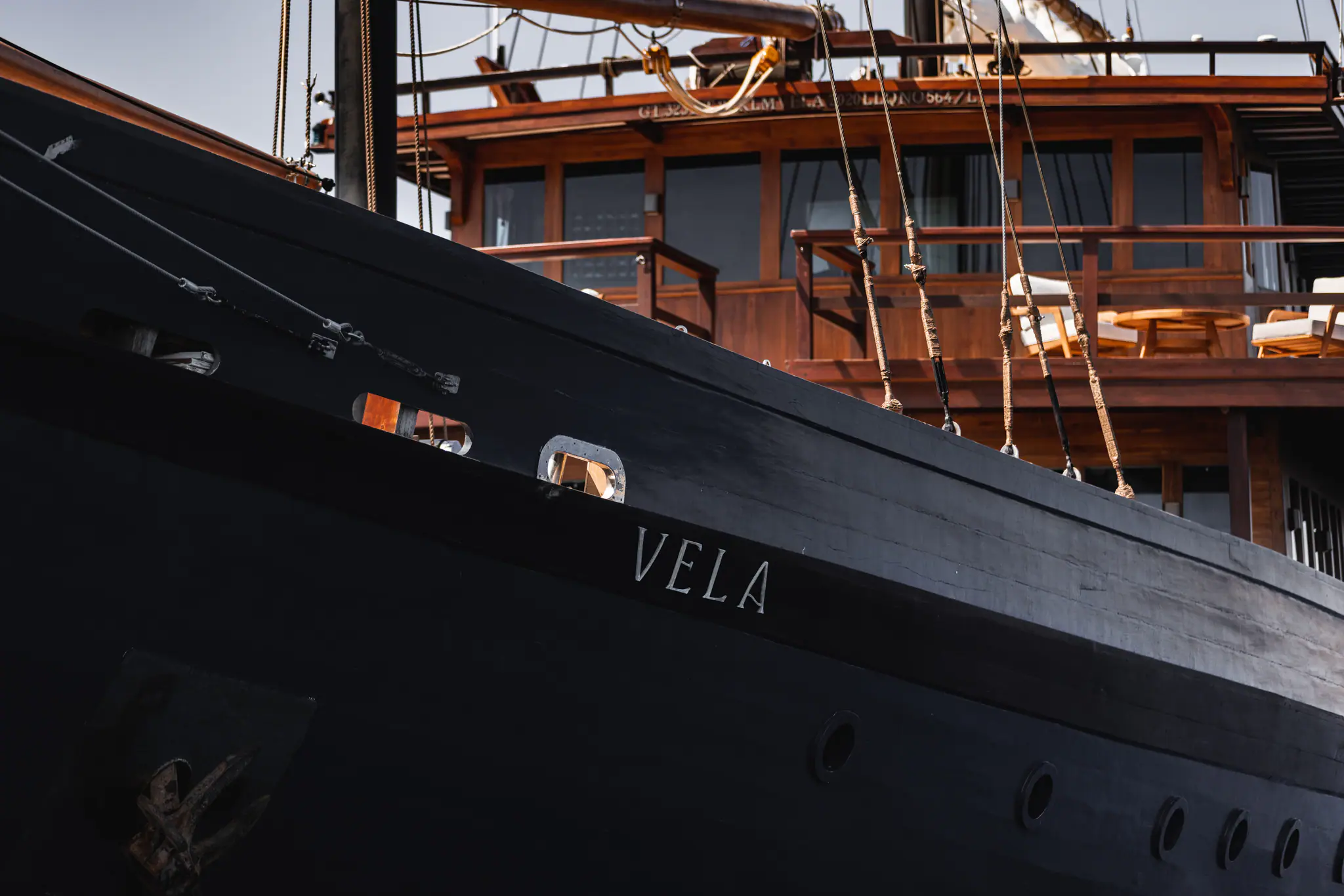Vela Luxury Phinisi Yacht | Vela exterior hull detail
