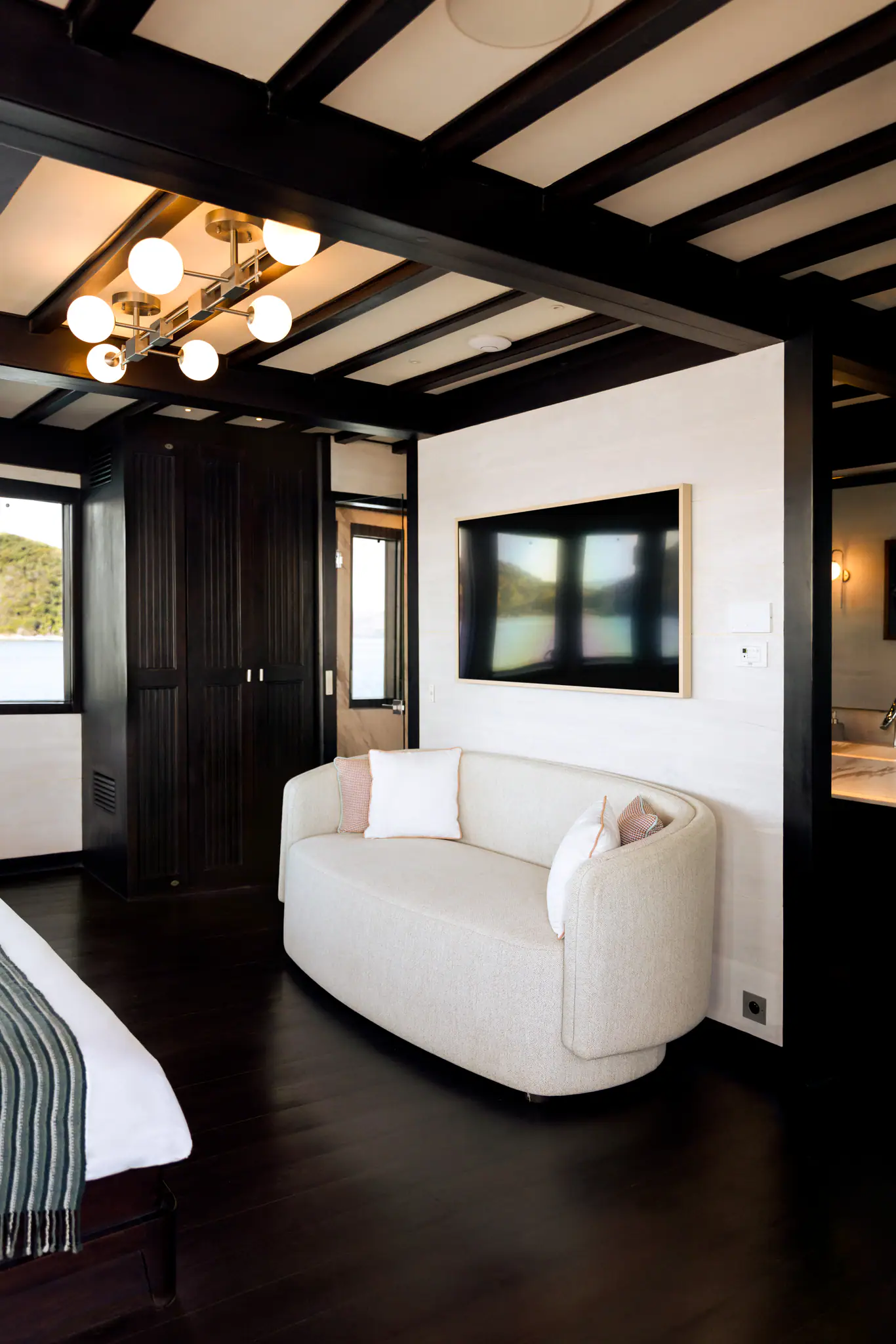 Vela Luxury Yacht - Master Cabin 4