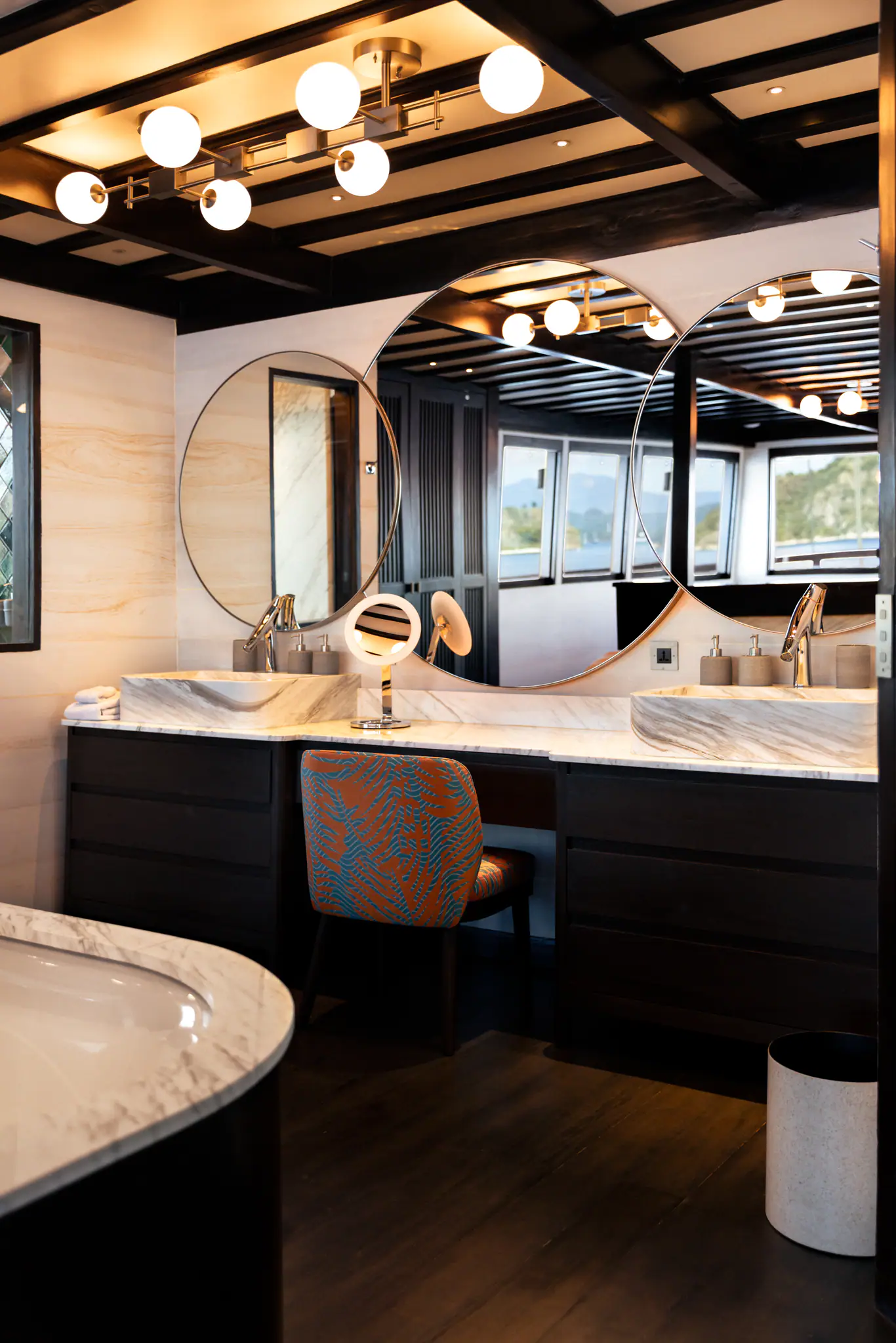 Vela Luxury Yacht - Owner's Suite Bathroom 2