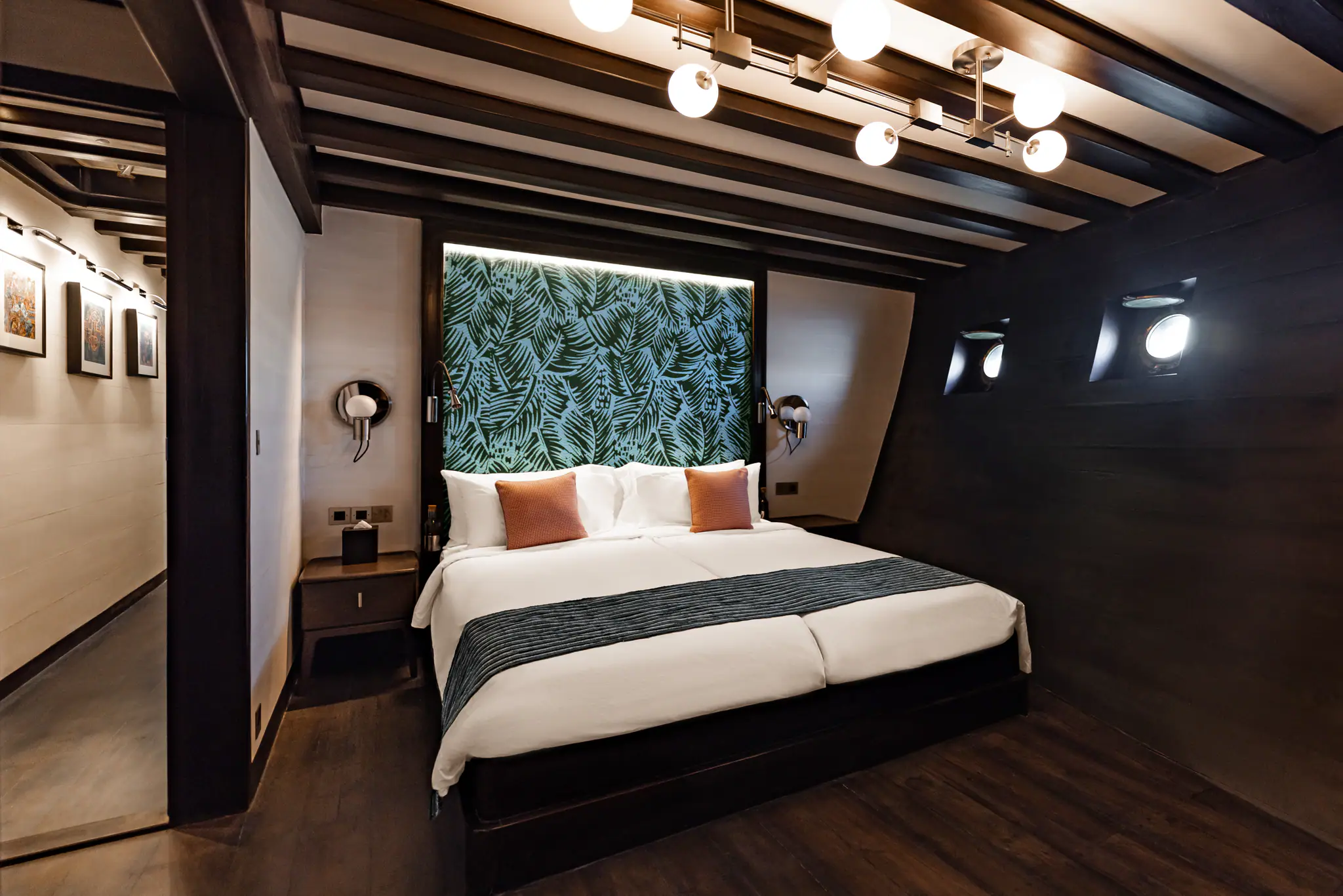 Vela Luxury Yacht - Staterooms 1