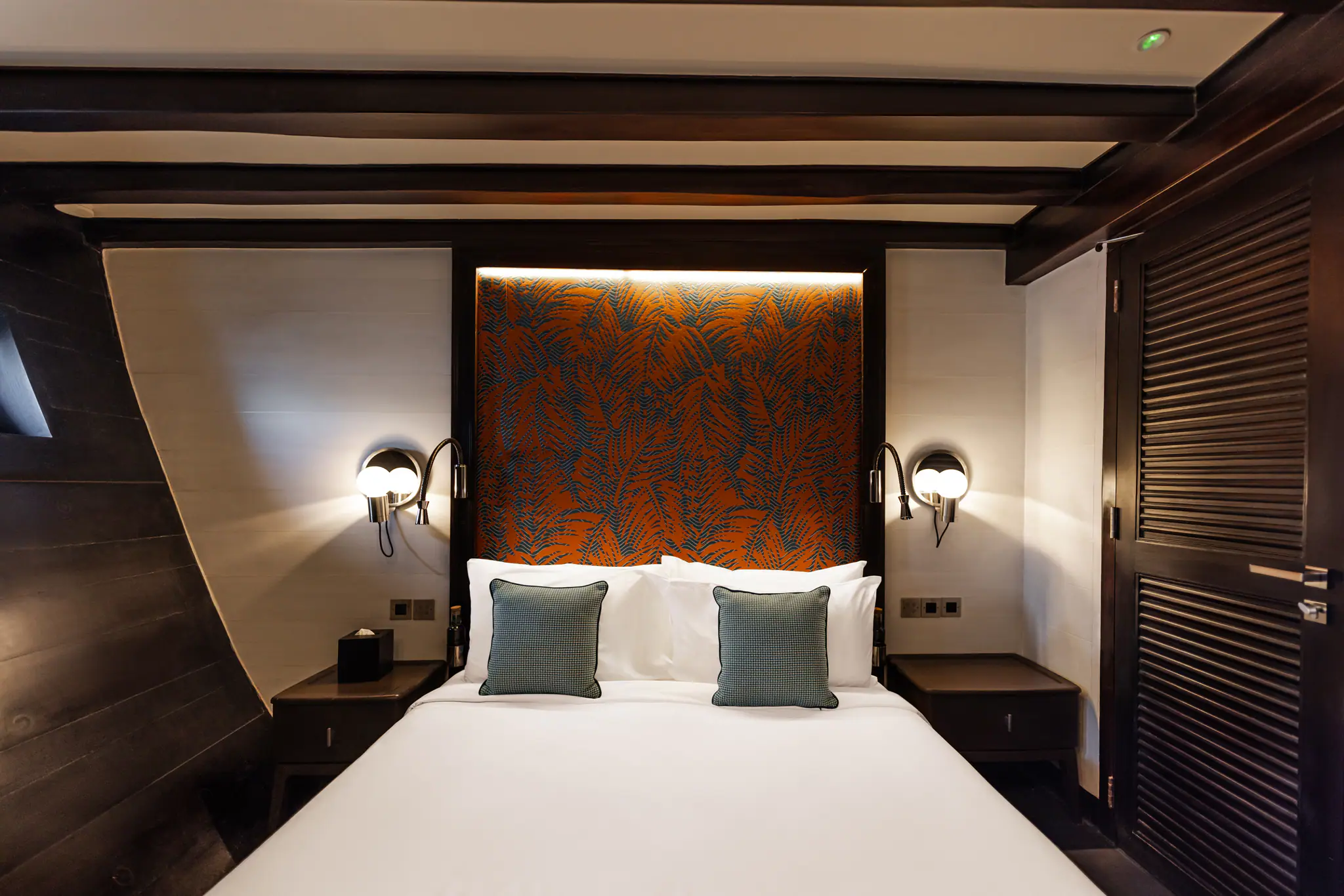 Vela Luxury Yacht - Staterooms 2